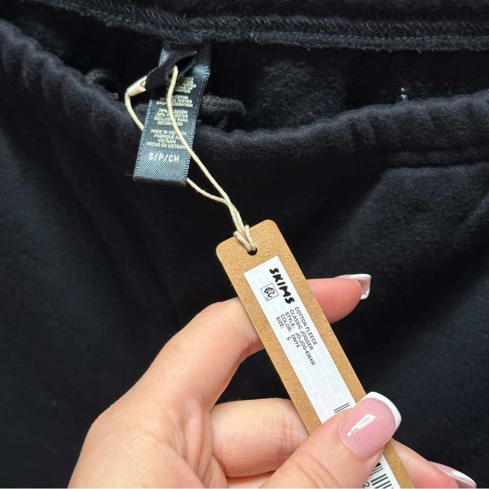 SKIMS Black Women's jogger Pants - Picture 3 of 4